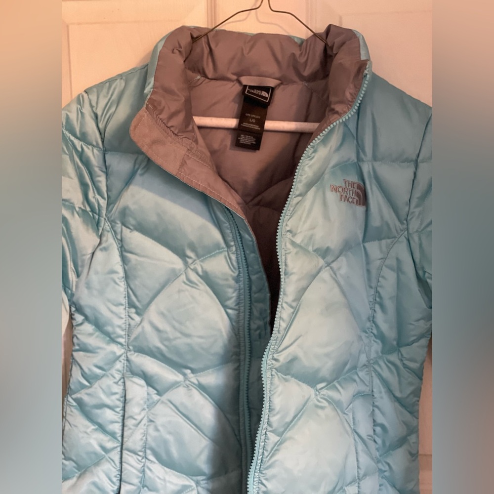 The North Face 550 Girls Blue Jacket - Picture 2 of 5